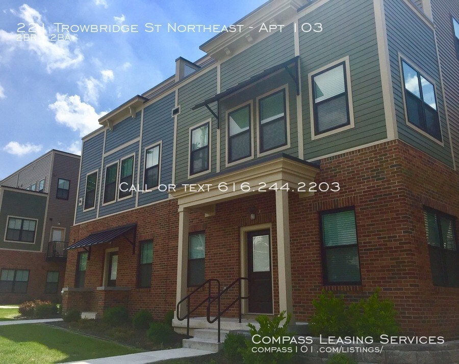Primary Photo - 221 Trowbridge St NE