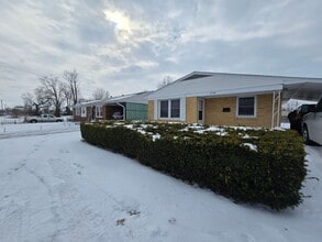 Building Photo - 2716 Veach Rd