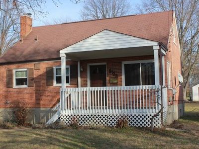 Primary Photo - 8128 Hollybrook Ct
