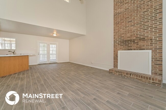 Building Photo - 1429 Springwood Cir