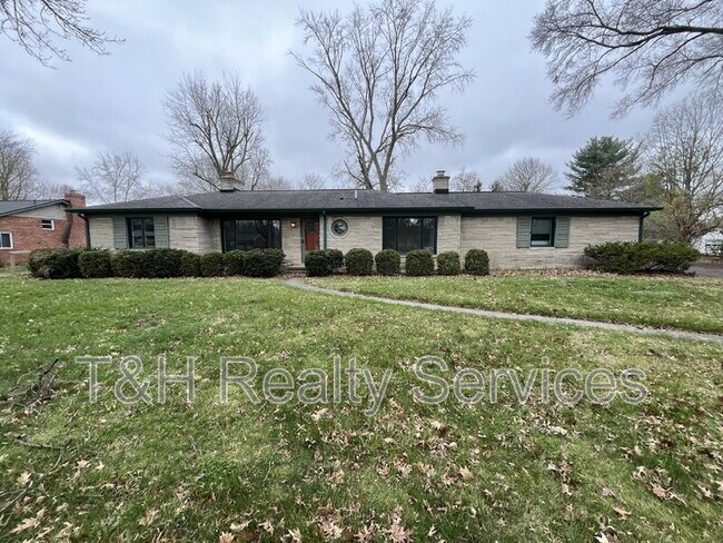 Foto del edificio - 4835 E 71st St
