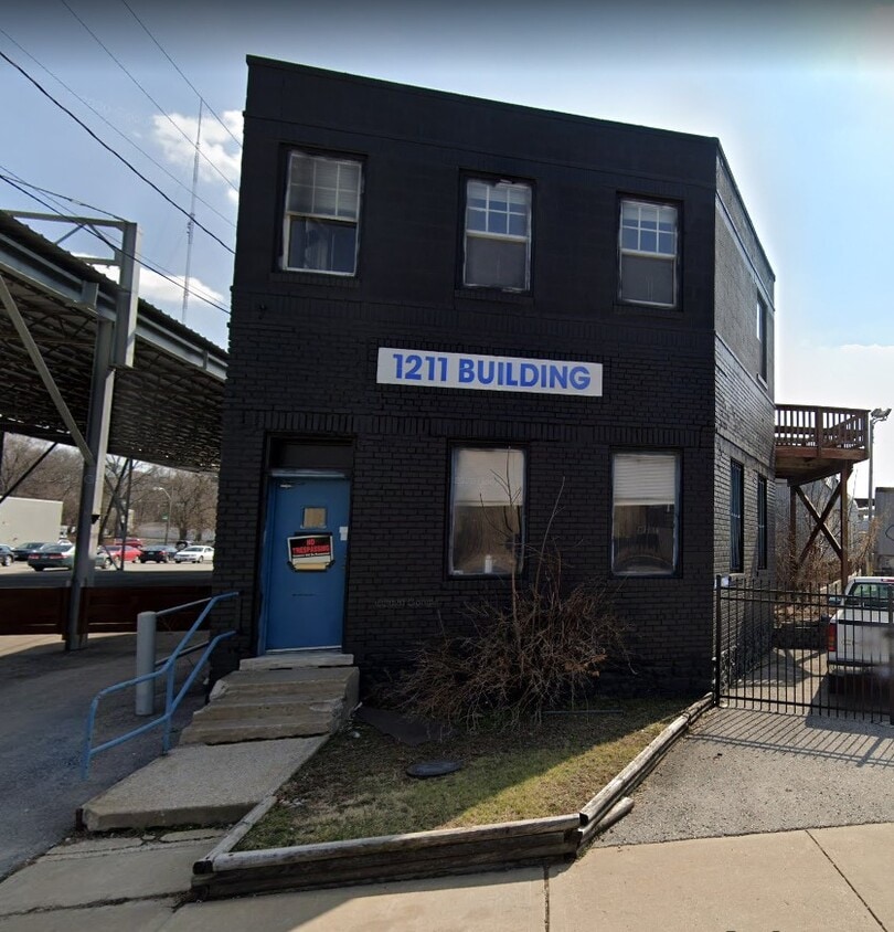 Primary Photo - DC 3 Lofts