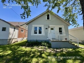 Building Photo - 1296 Laurendeau Ave