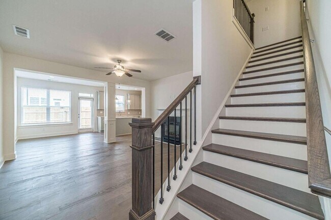 Building Photo - 56 Garrison Dr