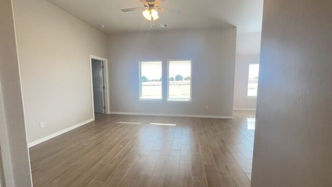 Building Photo - 3 Bedroom Home in Edmond