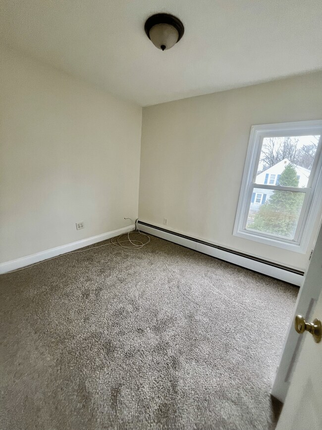 Room 1 - 54 Clifford St