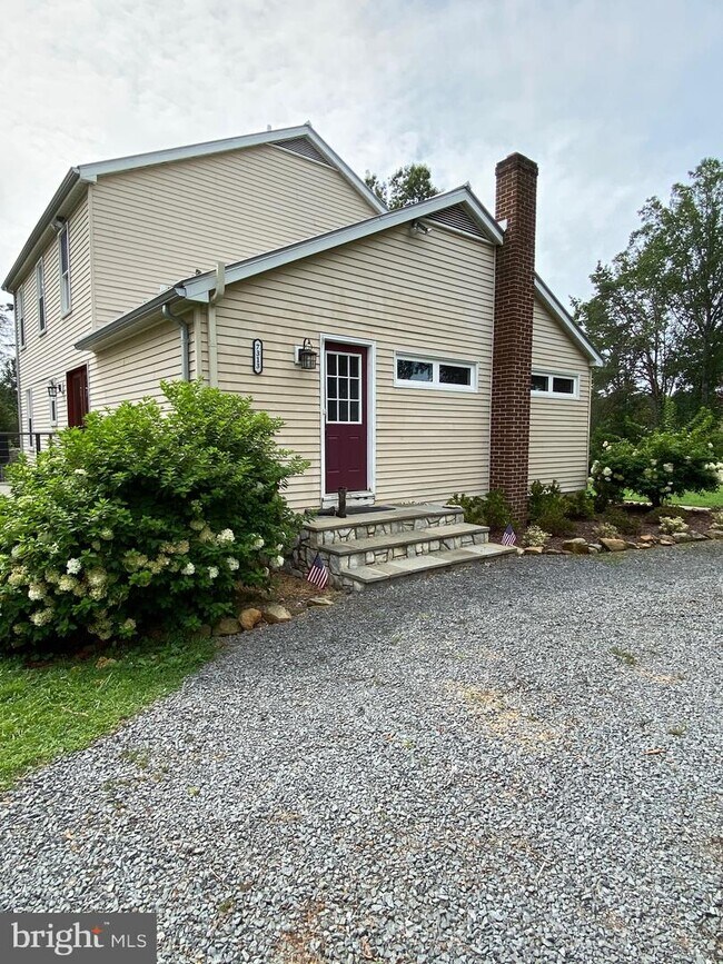 Building Photo - 7313 Laurel Brook Ln