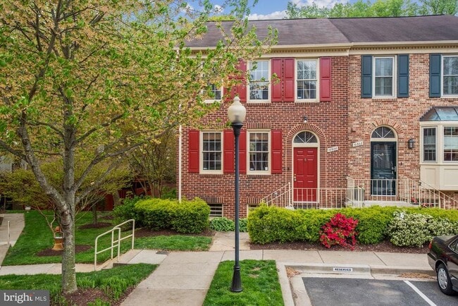 Building Photo - 10500 Grove Ridge Pl