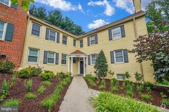 Building Photo - 8201 Grubb Rd