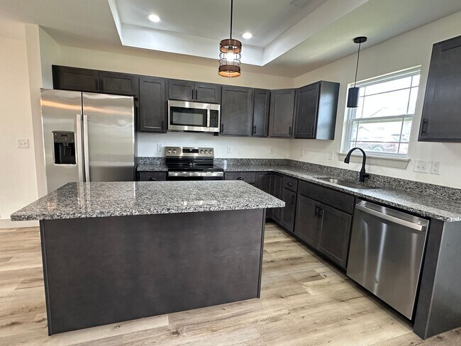 Foto del edificio - 3 Bedroom 2 Bath Built in 2025