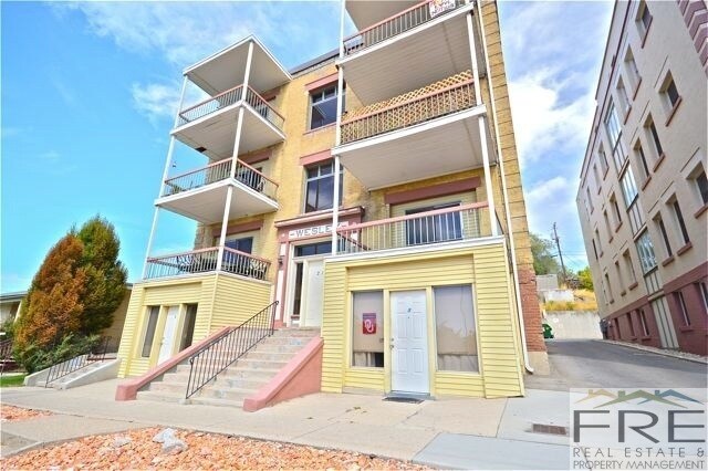 Primary Photo - 217 E 3rd Ave