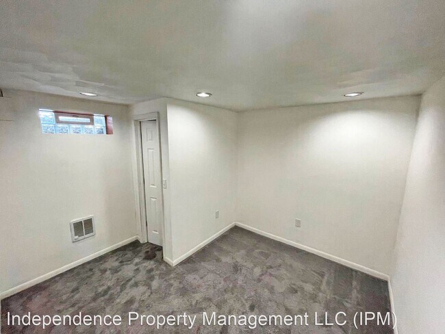 Foto del edificio - 6 br, 2 bath House - 1321 Amherst Pl.