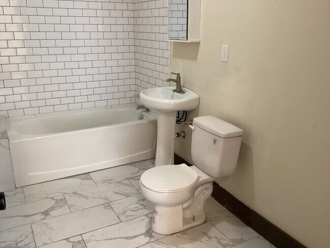 Foto del edificio - 1219-21 N 33rd St