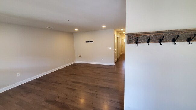 Building Photo - 11247 Saint Luke Dr