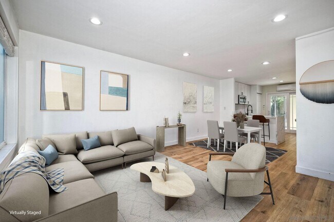 Foto del edificio - 6449 Bell Bluff Ave