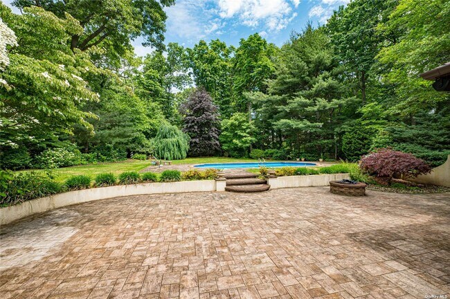 Foto del edificio - 7 Soundcrest Ln