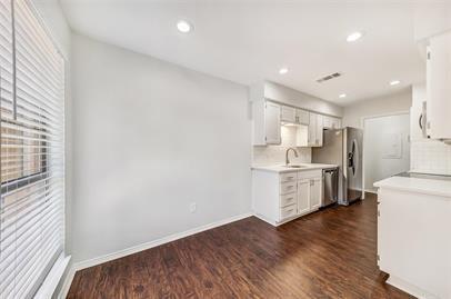 Building Photo - 117 Peachtree Ct
