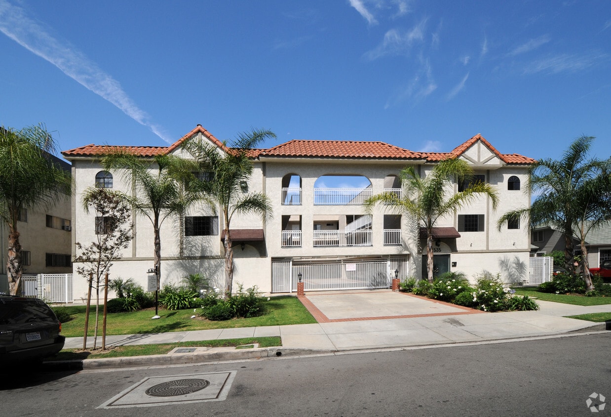 Primary Photo - MC Kenmore Properties, LLC