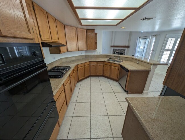 Foto del edificio - 8432 Airmont Ct