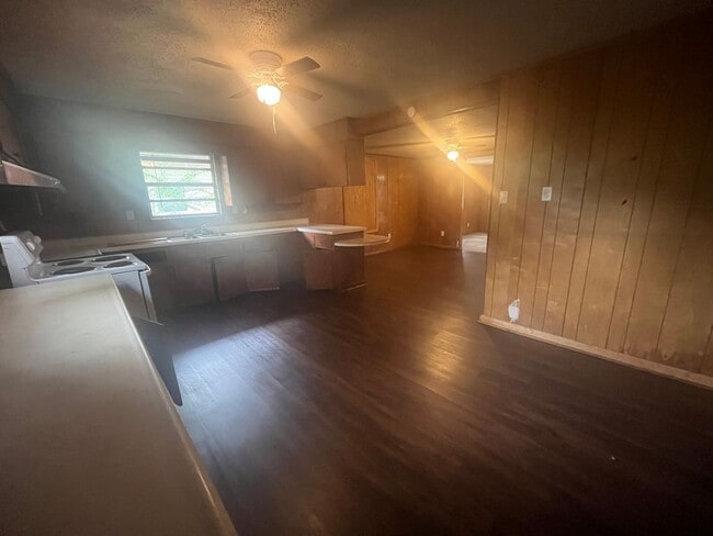 Building Photo - Spacious 2 Bed 1 Bath Home for rent in Jacksonville
