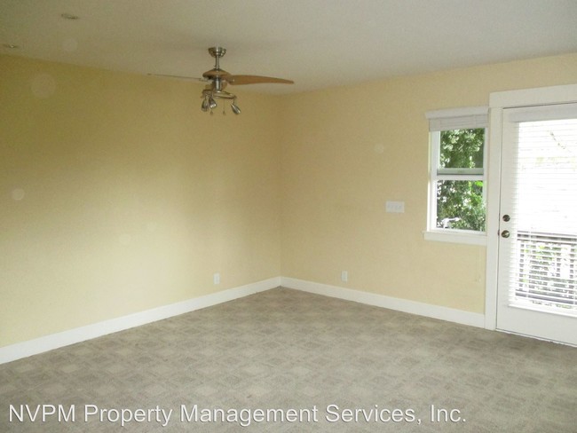 Building Photo - Studio, 1 bath House - 1712 Lawler St. unit B