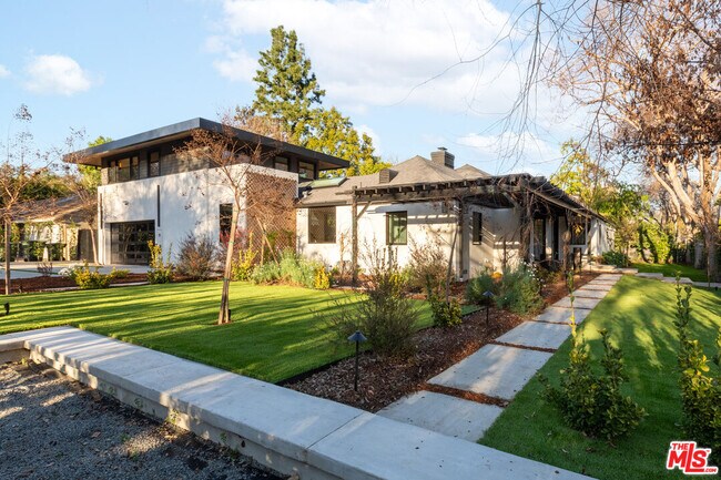 Foto del edificio - 1095 Chula Vista Pl