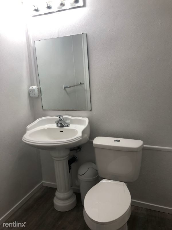 Building Photo - 2 br, 1 bath House - 2344 Hurley Way