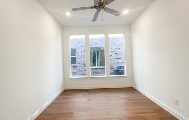 Foto del edificio - 8642 Steiger Trl