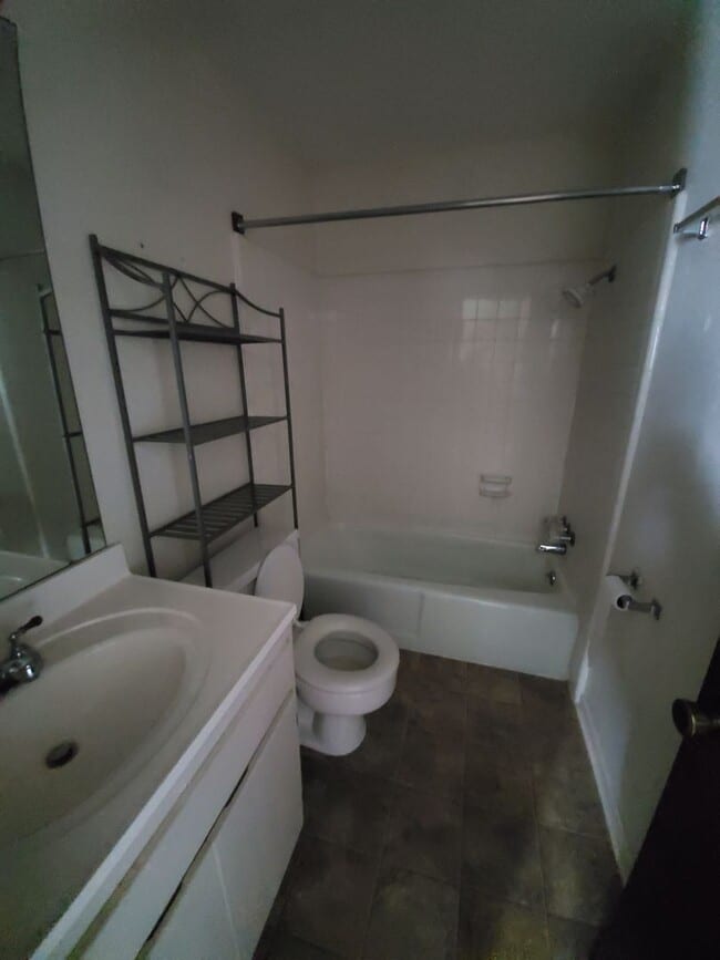 Foto del edificio - 202 S Willis St