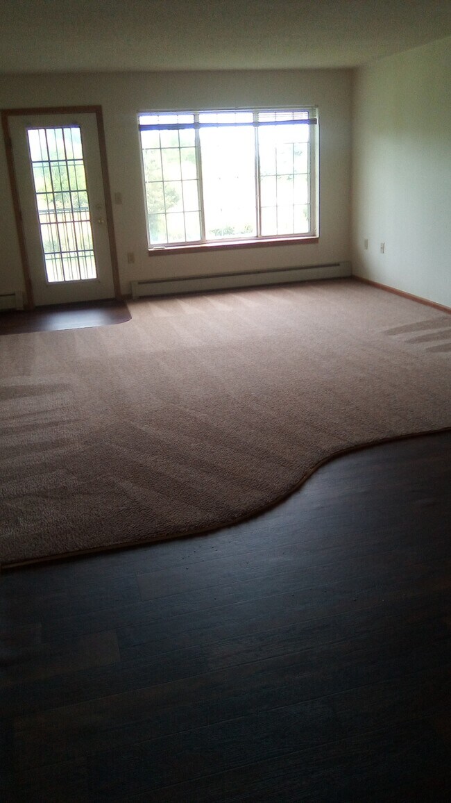 Pheasant Hollow Apartments Apartments in Grundy Center, IA