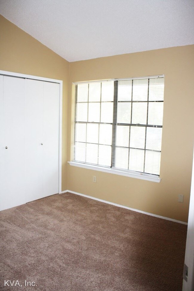 Foto del edificio - 9212 United Kingdom Dr