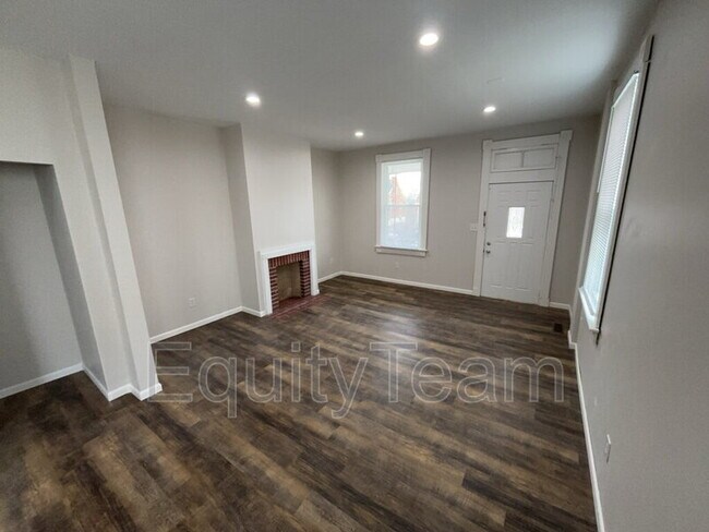 Foto del edificio - 2835 Lehman Rd