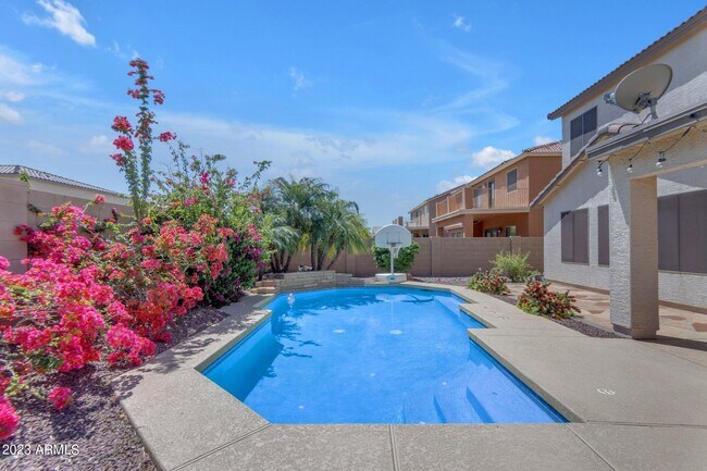 Building Photo - 1822 N Desert Willow St