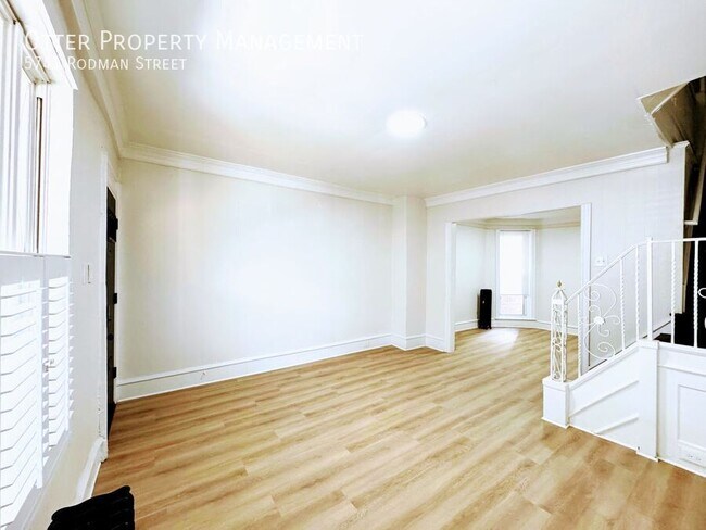 Foto del edificio - 5741 Rodman St