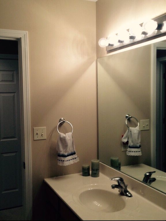 Foto del edificio - 4002 Sweetwater Dr