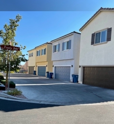 Building Photo - Gleneagles Village Townhomes