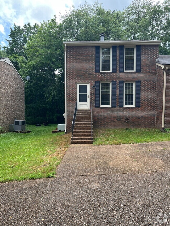 Building Photo - 3195 Trails End Ln