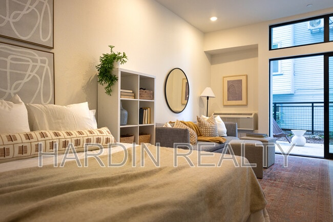 Building Photo - Studio30 Residences