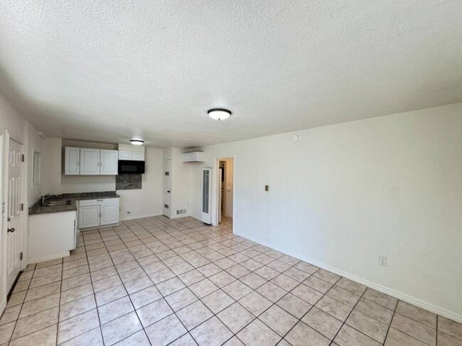 Building Photo - 1.0 bedroom in Los Angeles California 90022
