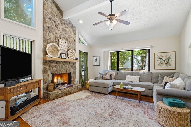 Foto del edificio - 505 Summerhill Pl