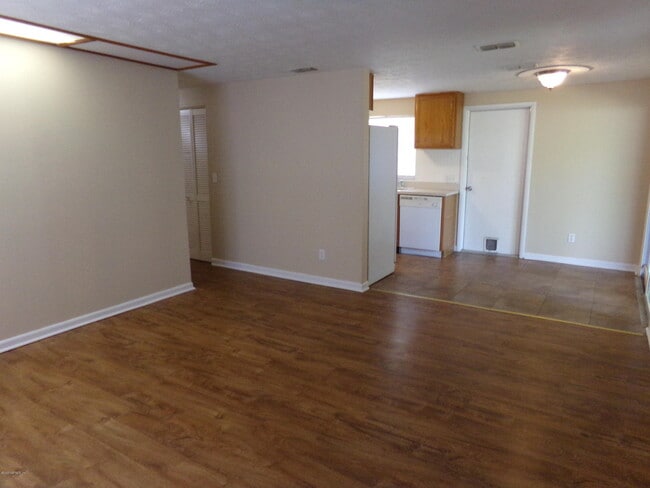 Building Photo - 232 Arora Blvd