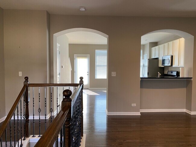 Building Photo - 3147 Coral Ln