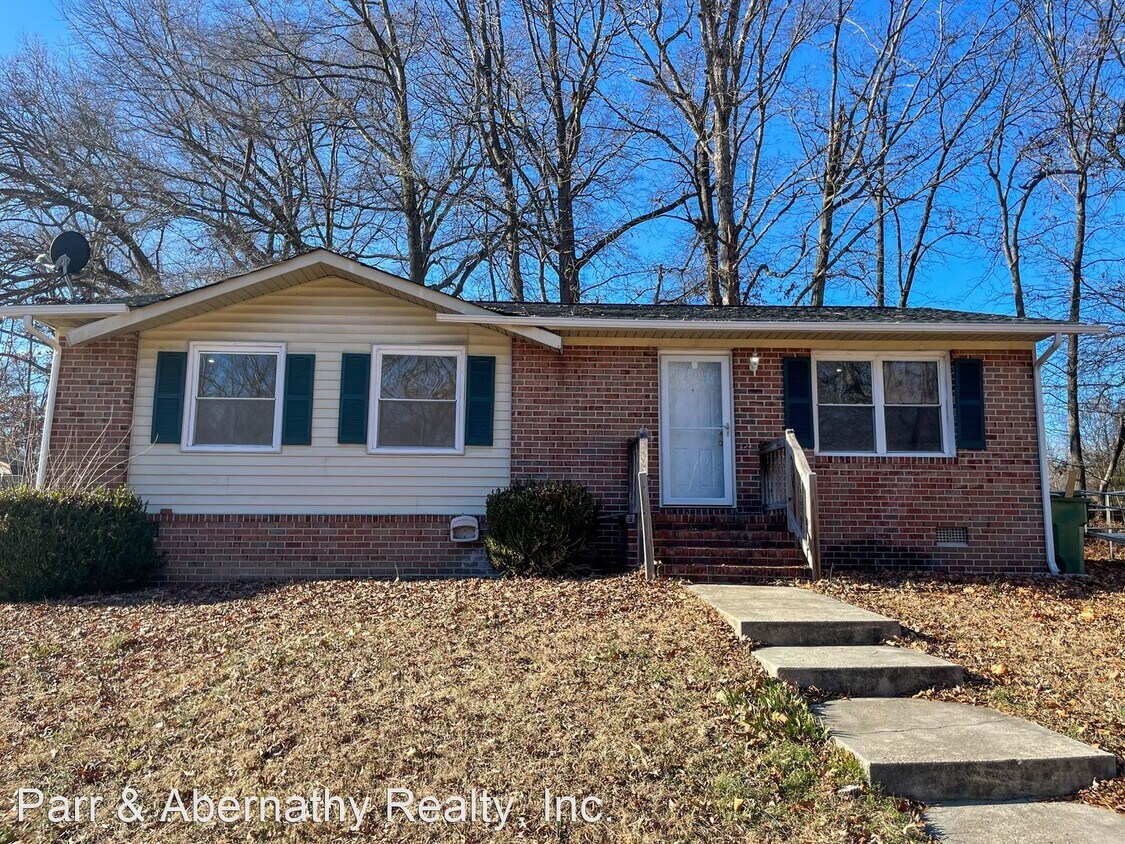 3 br, 1.5 bath House 1805 Freeman St House Rental in Hopewell, VA