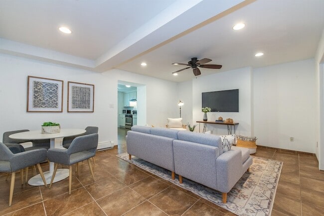 Photo - 61 Bright St Townhome