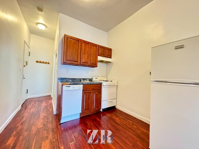Building Photo - 647 Prospect Pl