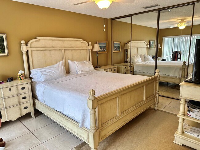 Foto del edificio - 4101 Water Oak Ct