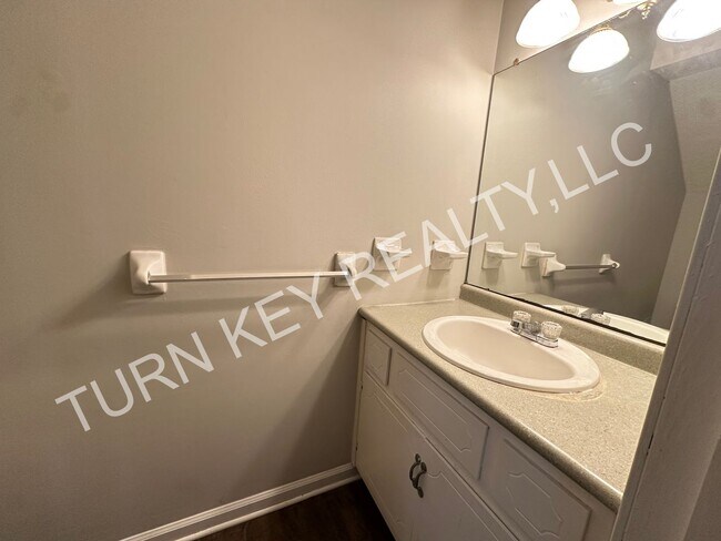 Foto del edificio - Townhome for rent in Grayson Valley