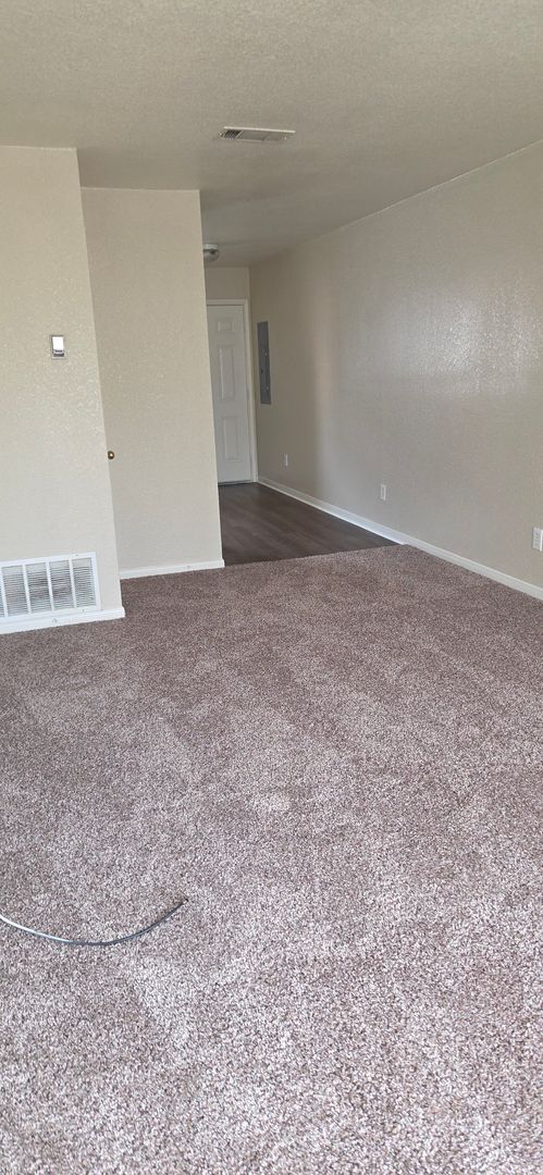 Foto del edificio - 3204 Hereford Ln