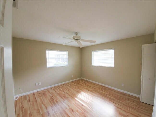 Building Photo - 919 Turtle Cove Ln