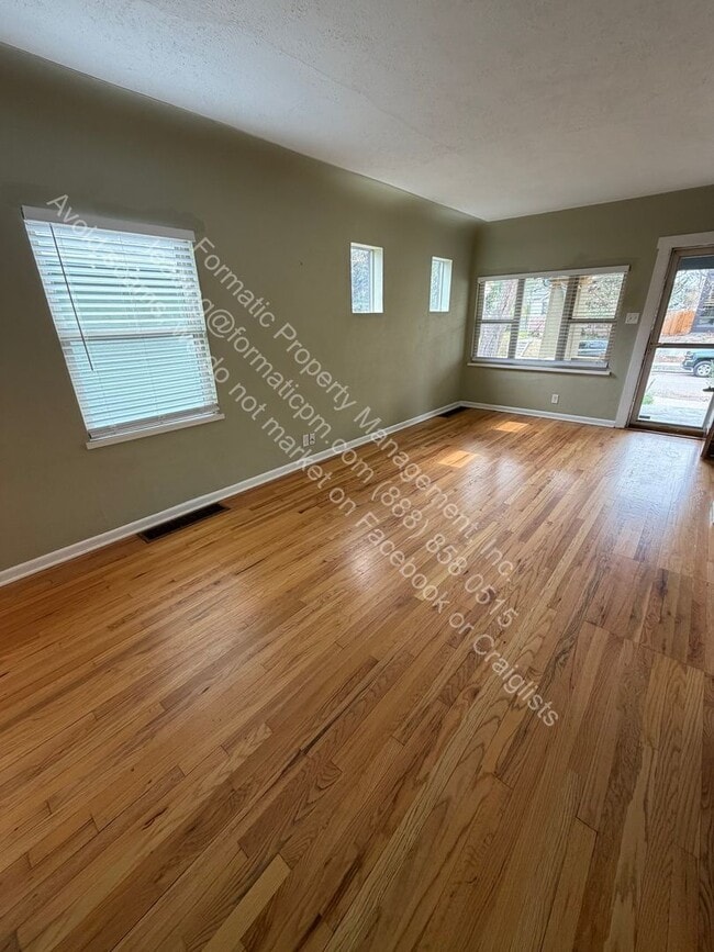 Photo - 2246 S Corona St House